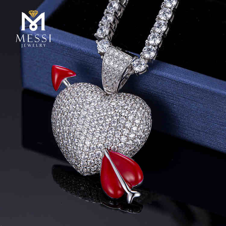 Heart ＆ Arrow Hip-Hop rapper Moissanite stone Pendant for sale